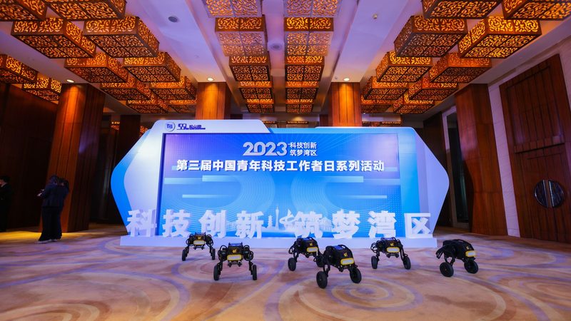 企业数据可视化新选择：Power BI 软件价格解析